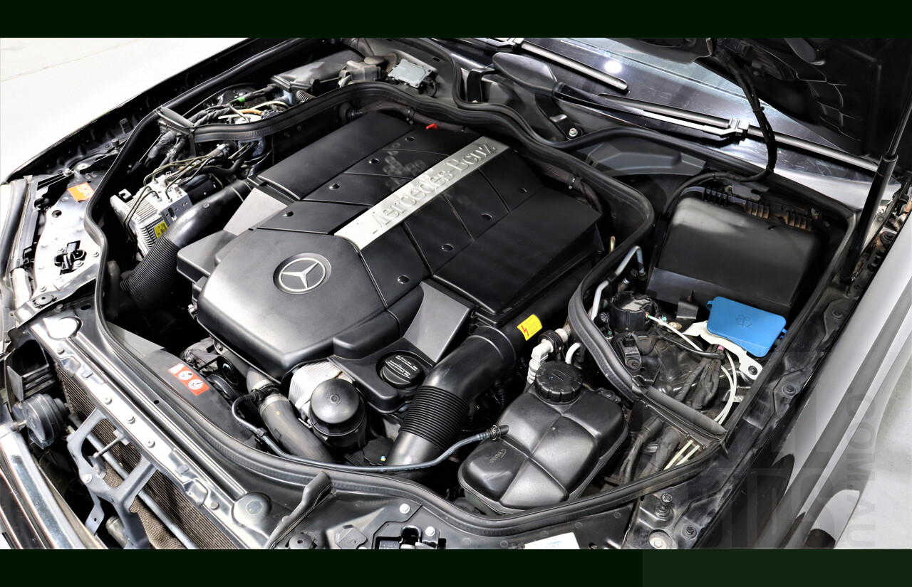 1/2005 Mercedes-Benz E500 Avantgarde W211 4d Sedan Black 5.0L V8