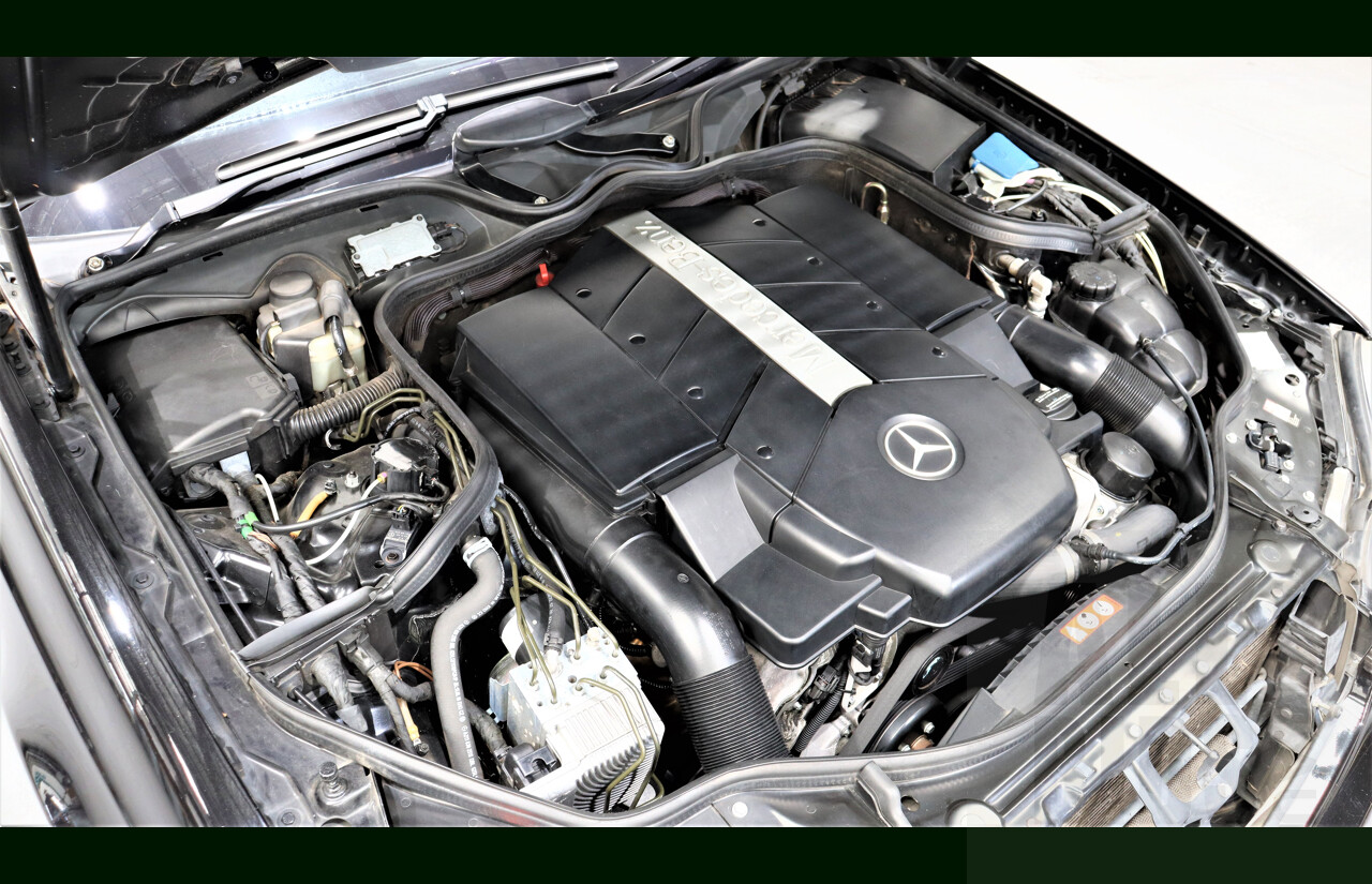 1/2005 Mercedes-Benz E500 Avantgarde W211 4d Sedan Black 5.0L V8