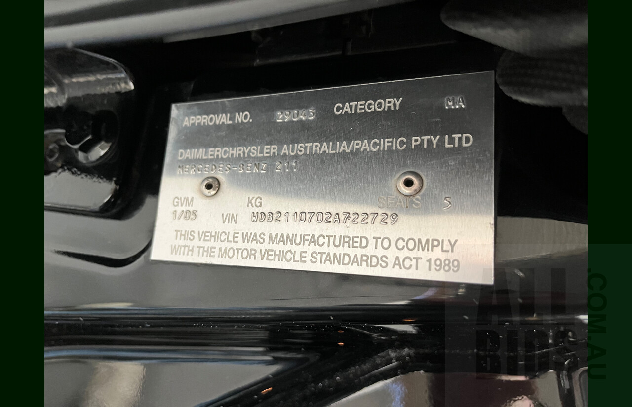 1/2005 Mercedes-Benz E500 Avantgarde W211 4d Sedan Black 5.0L V8