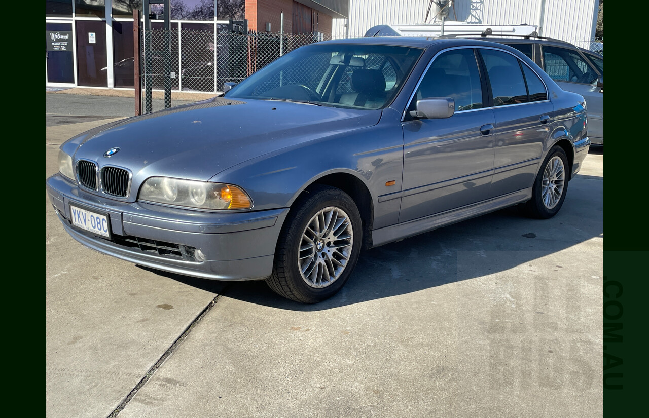 8/2001 BMW 530i Executive E39 4d Sedan Blue 3.0L