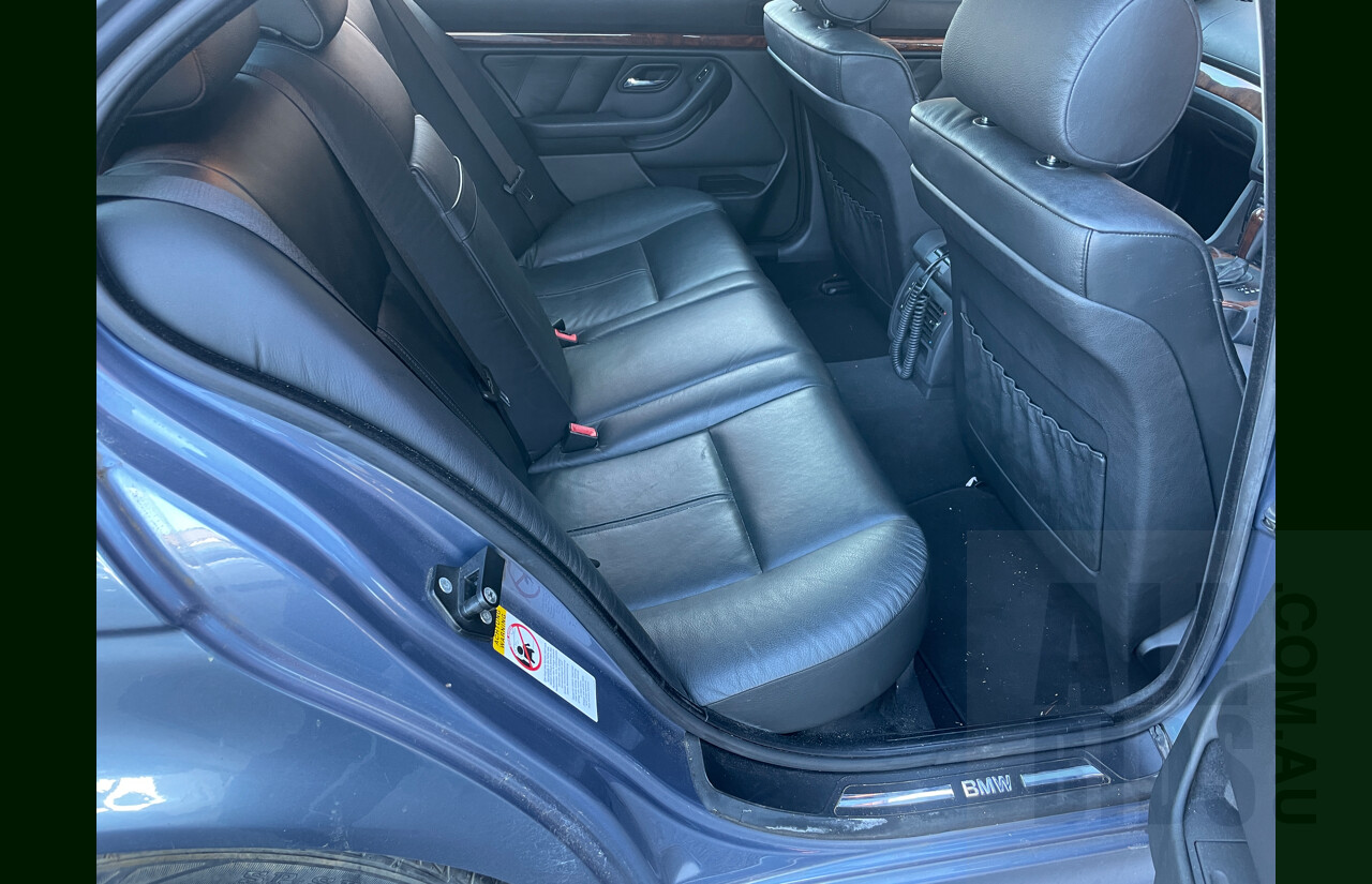 8/2001 BMW 530i Executive E39 4d Sedan Blue 3.0L
