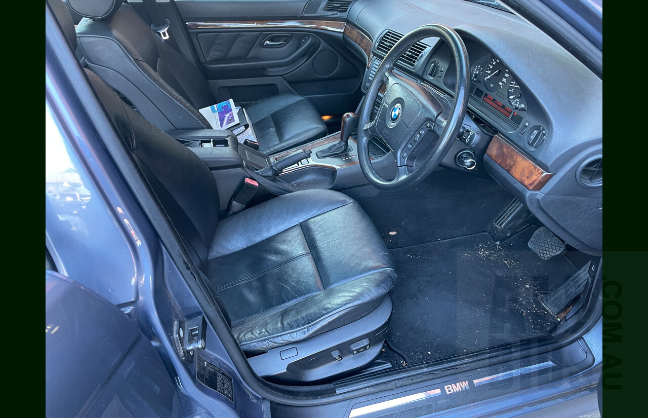 8/2001 BMW 530i Executive E39 4d Sedan Blue 3.0L