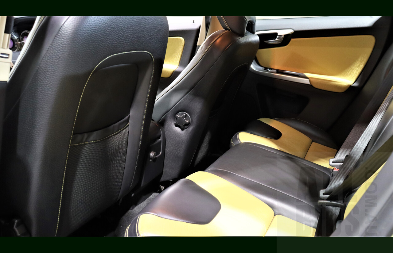 5/2009 Volvo XC60 T6 4d AWD Wagon Green 3.0L