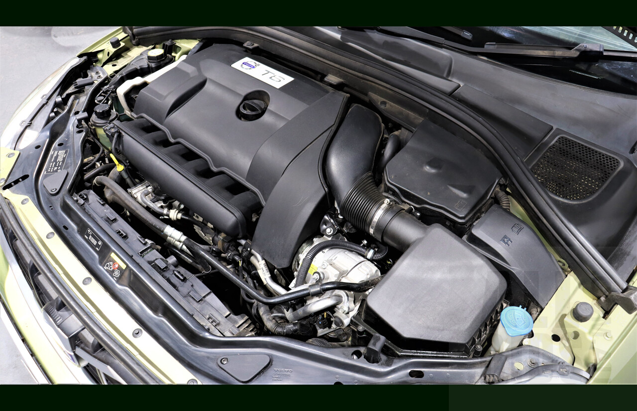 5/2009 Volvo XC60 T6 4d AWD Wagon Green 3.0L