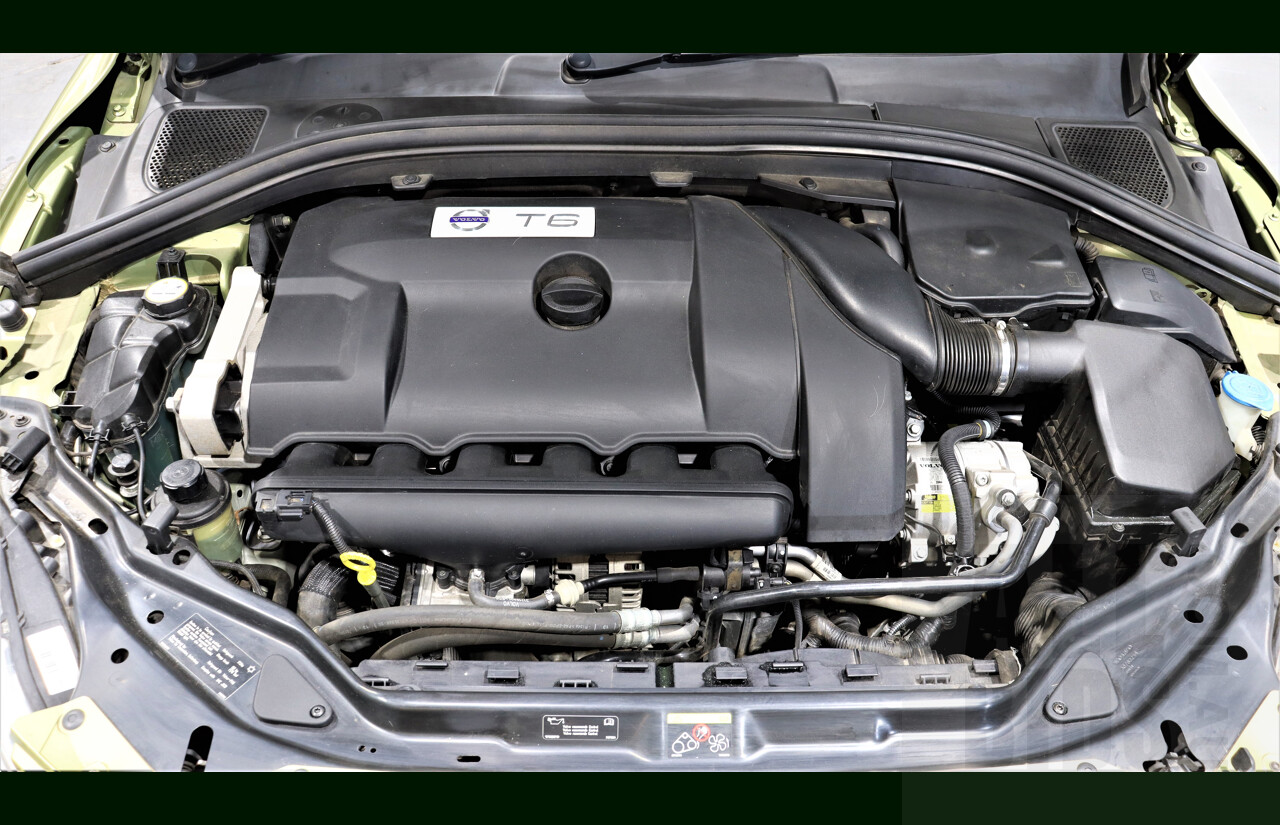 5/2009 Volvo XC60 T6 4d AWD Wagon Green 3.0L