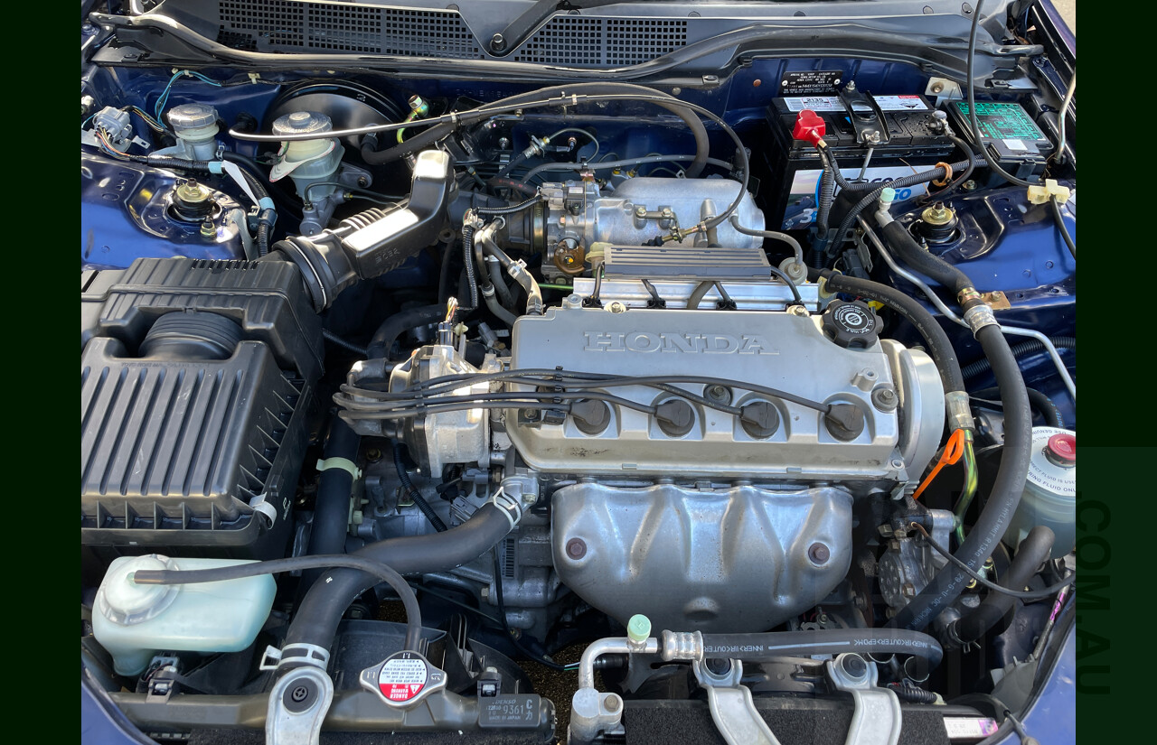 11/1999 Honda Civic GLi  4d Sedan Blue 1.6L