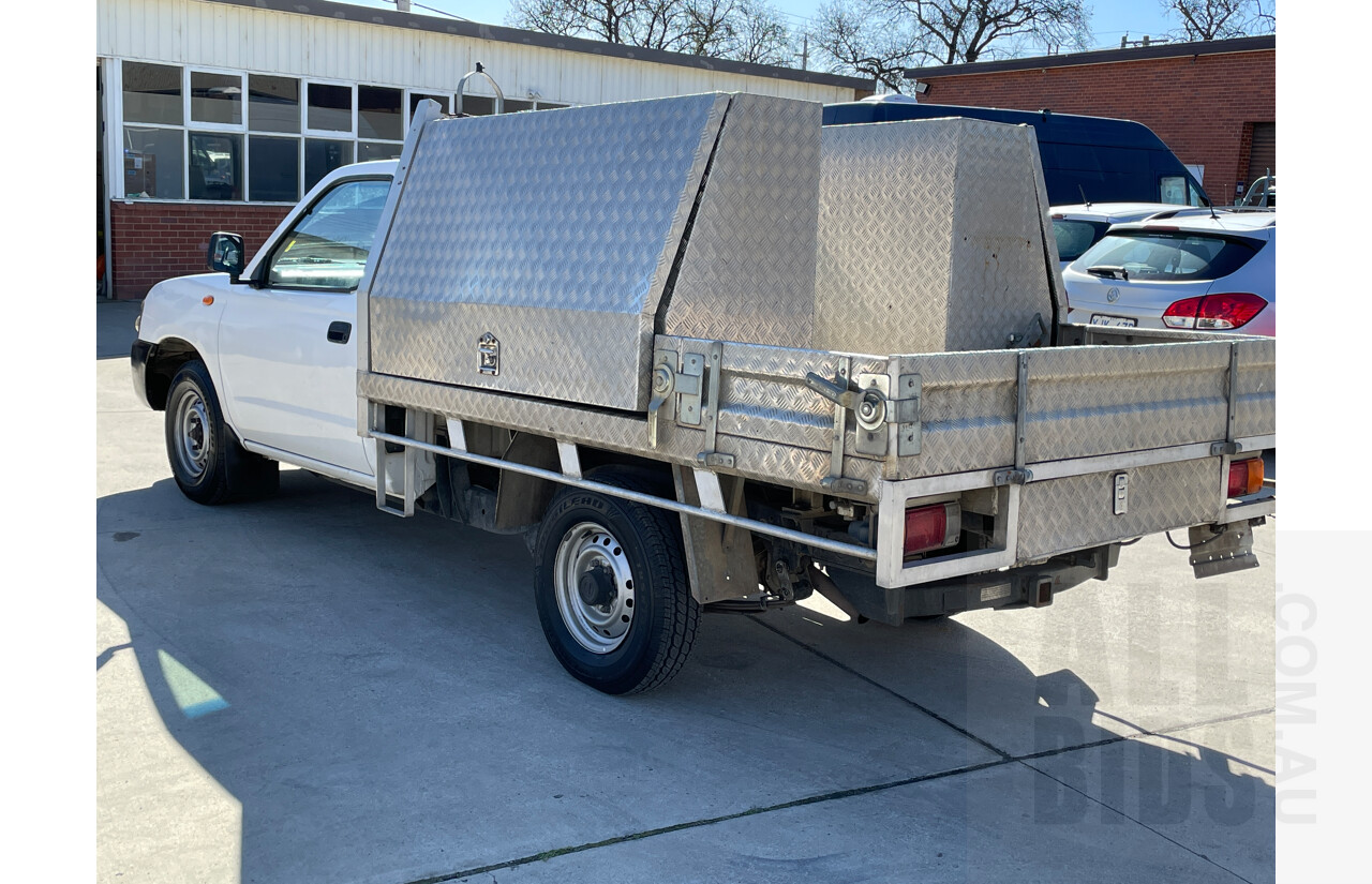 6/2009 Nissan Navara DX (4x2) D22 MY08 C/Chas White 2.5L