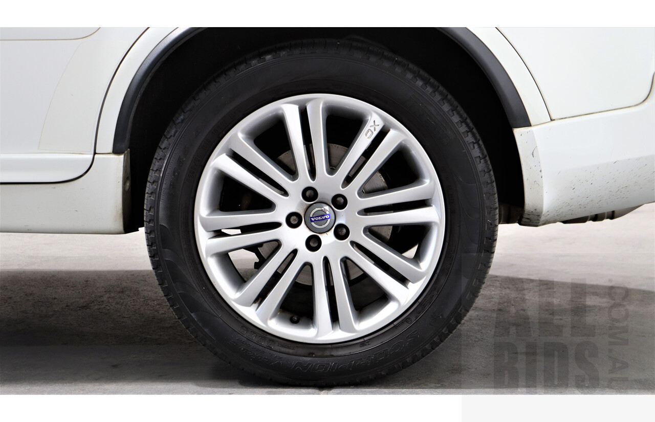 4/2013 Volvo XC90 D5 Executive MY12 4d Wagon White 2.4L