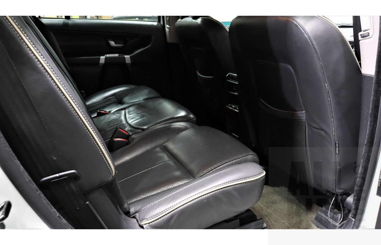4/2013 Volvo XC90 D5 Executive MY12 4d Wagon White 2.4L