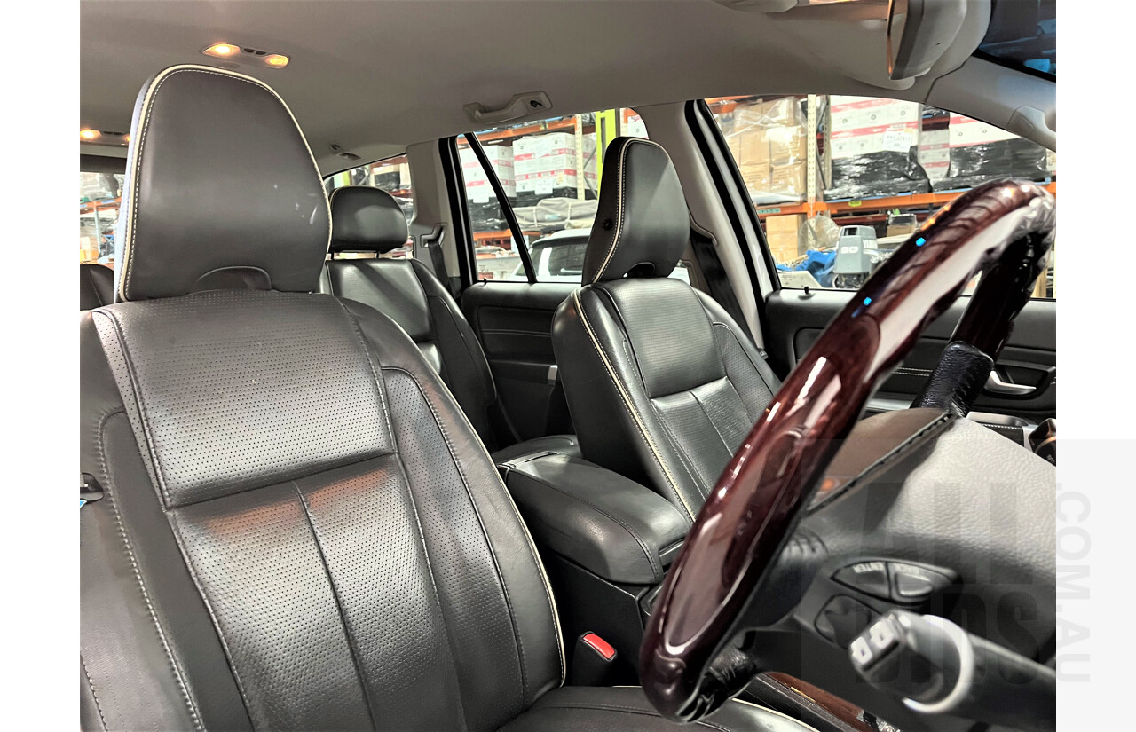 4/2013 Volvo XC90 D5 Executive MY12 4d Wagon White 2.4L