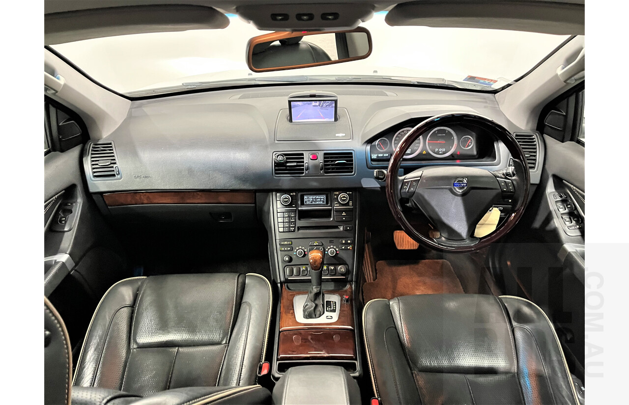 4/2013 Volvo XC90 D5 Executive MY12 4d Wagon White 2.4L