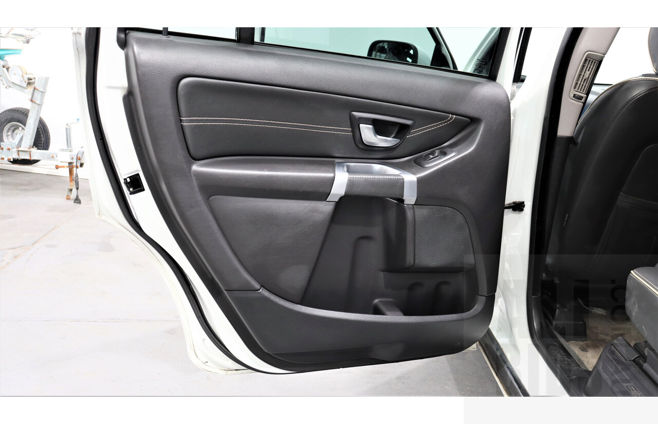 4/2013 Volvo XC90 D5 Executive MY12 4d Wagon White 2.4L