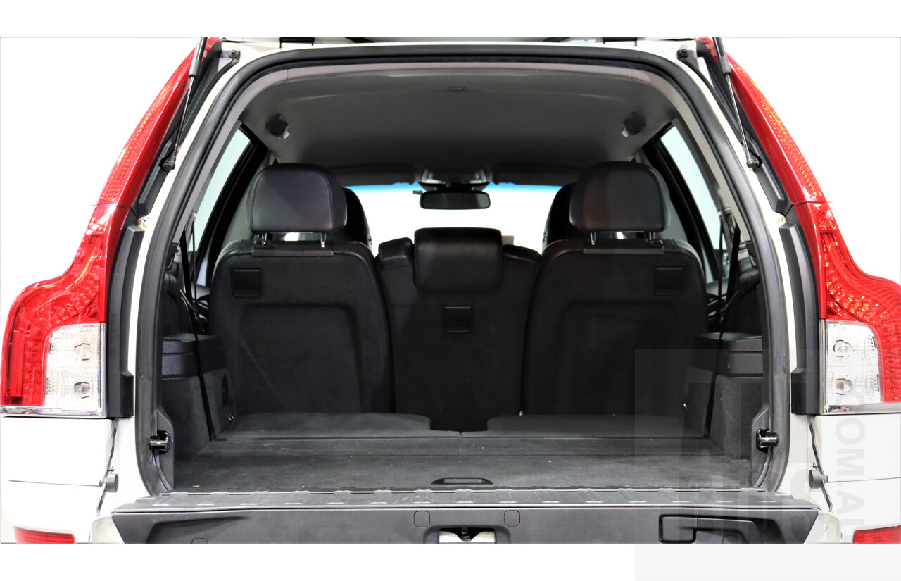 4/2013 Volvo XC90 D5 Executive MY12 4d Wagon White 2.4L