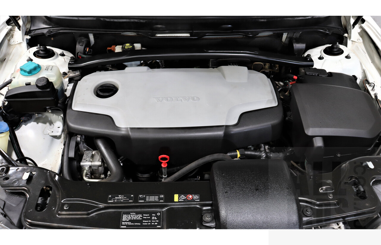 4/2013 Volvo XC90 D5 Executive MY12 4d Wagon White 2.4L