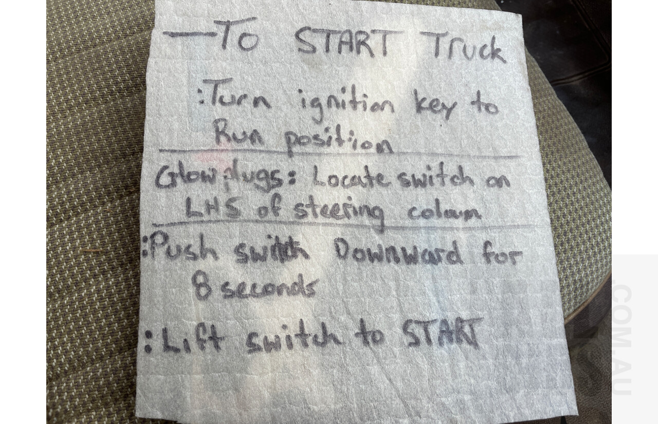 5/1985 Mitsubish Canter 55 Pantech White 3.3L