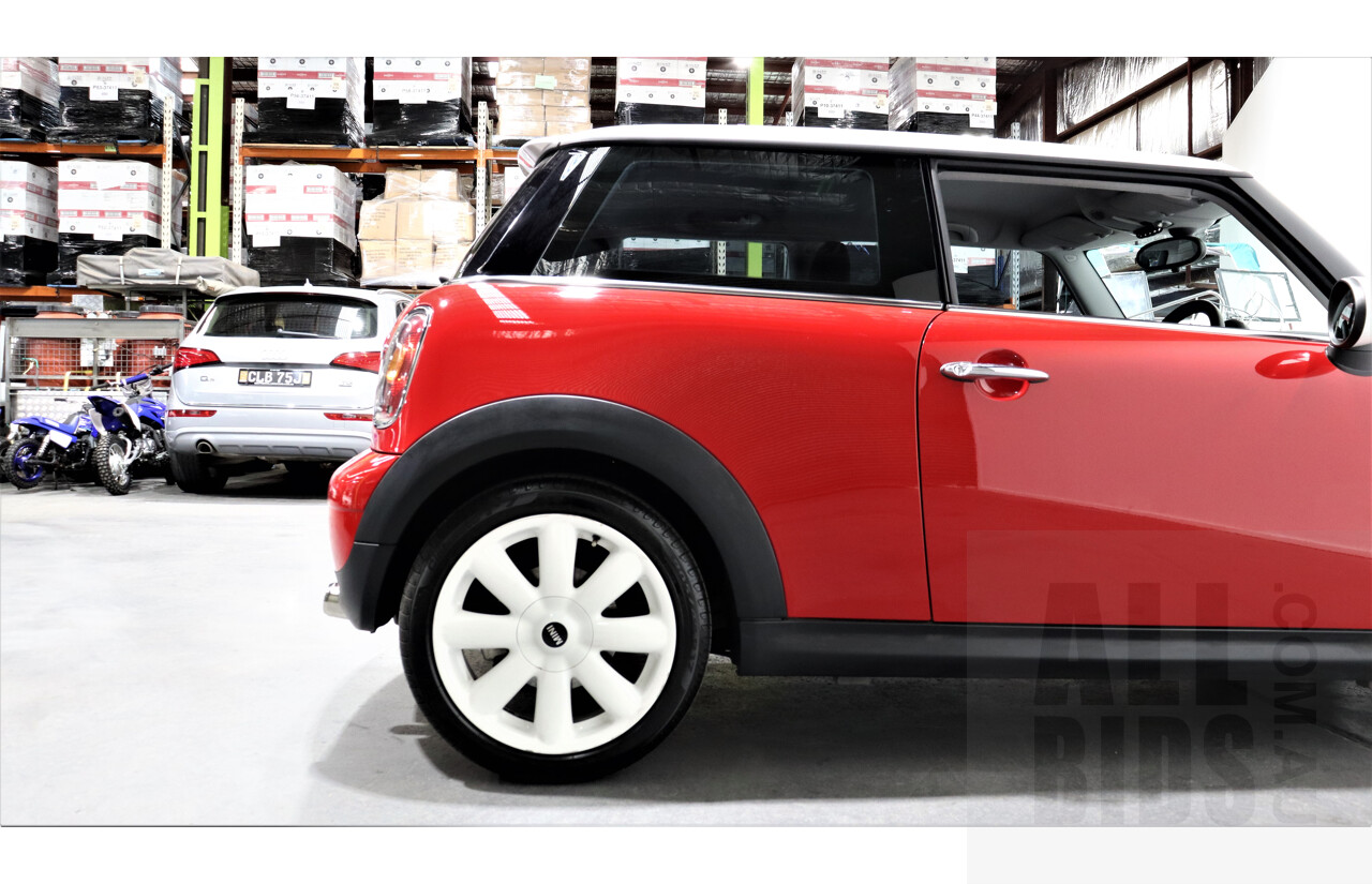 1/2008 Mini Cooper  R56 2d Hatchback Red 1.6L