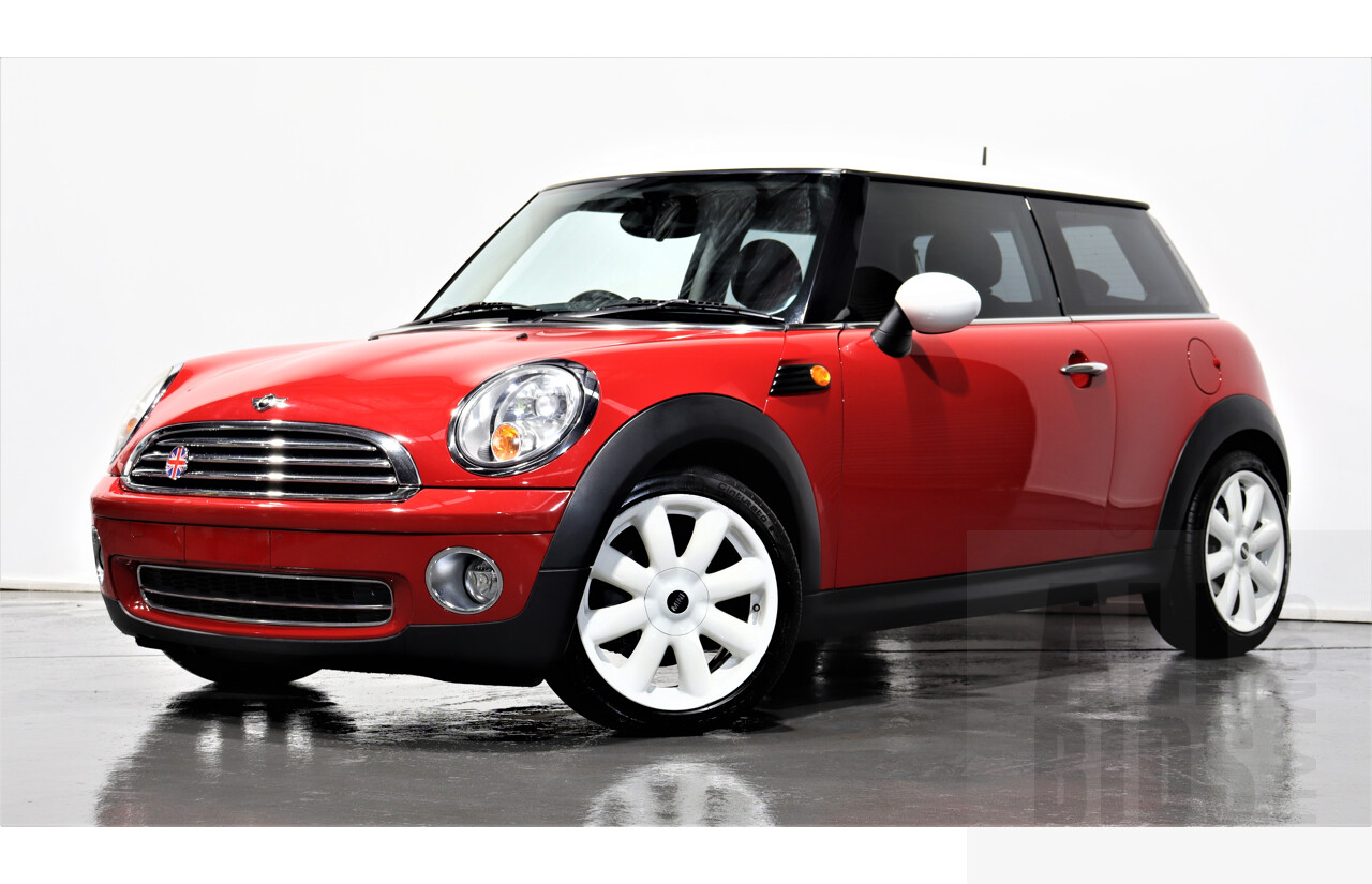 1/2008 Mini Cooper  R56 2d Hatchback Red 1.6L