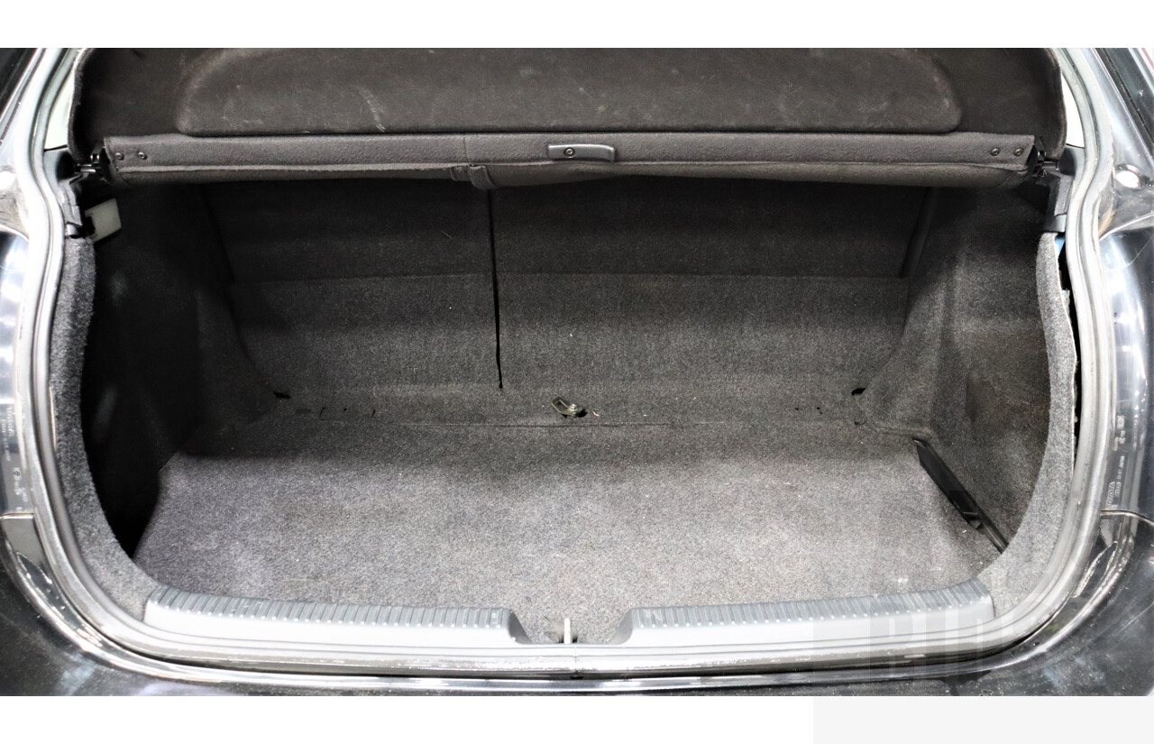 11/2005 Toyota Corolla Sportivo ZZE123R 5d Hatchback Black 1.8L