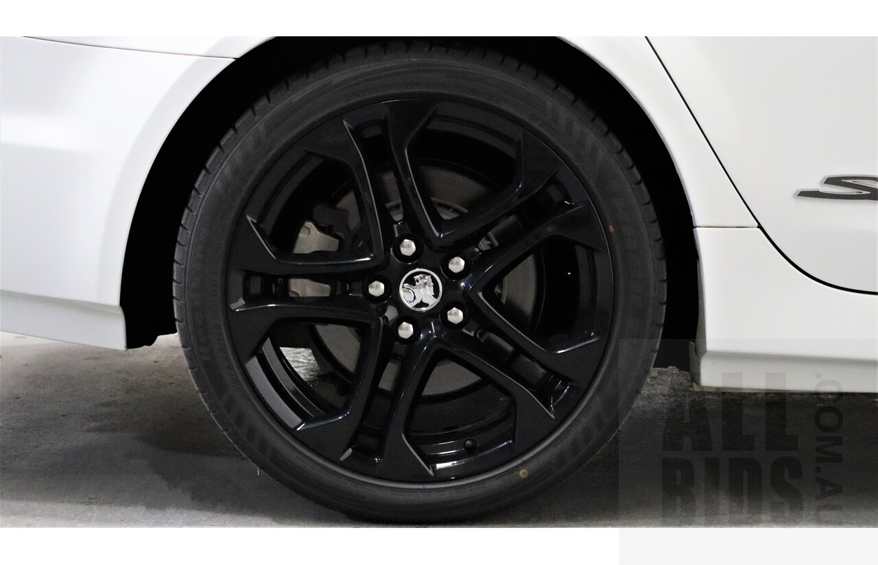 10/2014 Holden Commodore SS-V Redline VF MY15 4d Sedan White 6.0L
