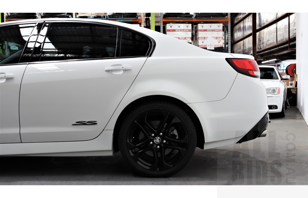 10/2014 Holden Commodore SS-V Redline VF MY15 4d Sedan White 6.0L