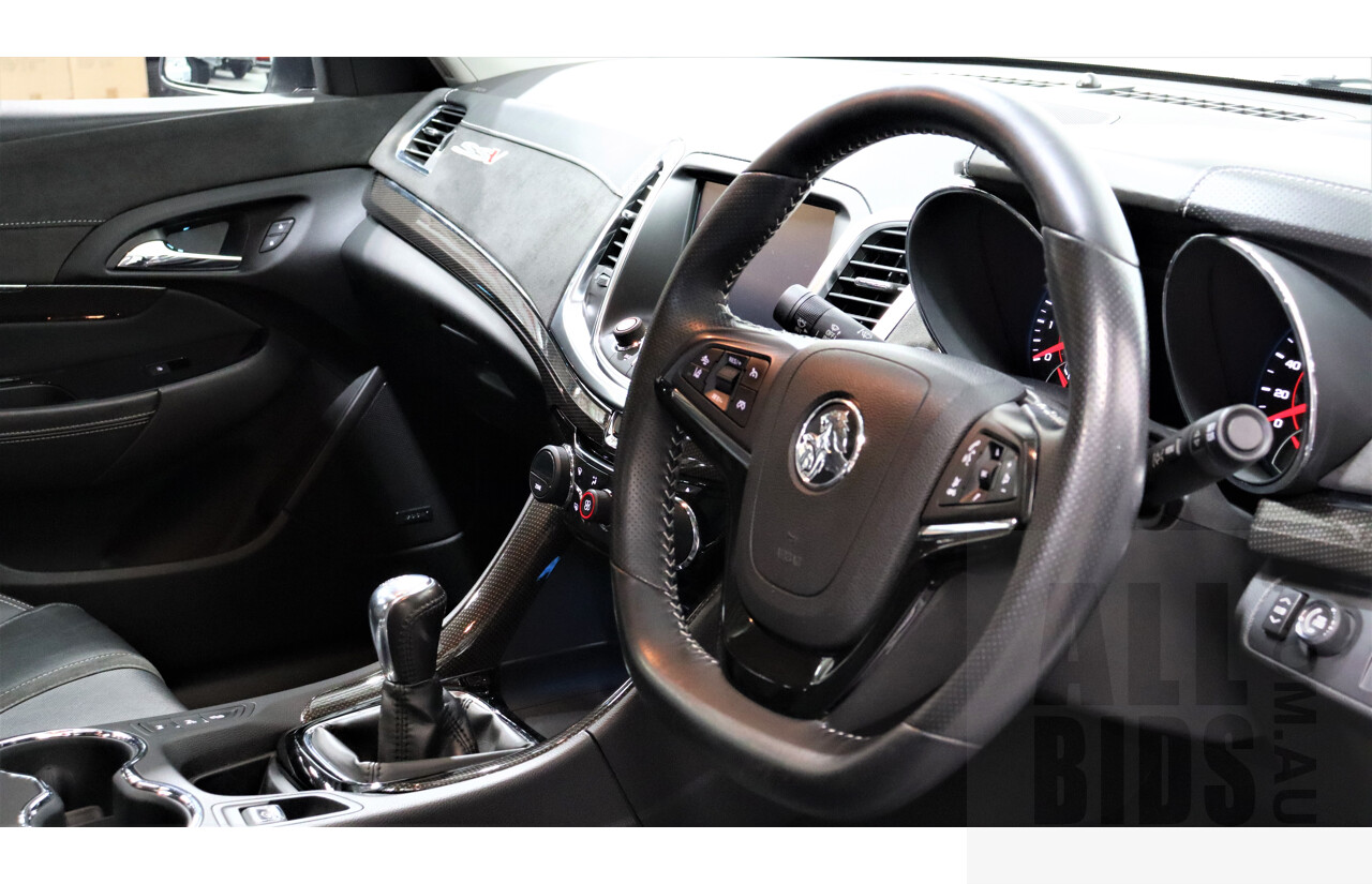 10/2014 Holden Commodore SS-V Redline VF MY15 4d Sedan White 6.0L