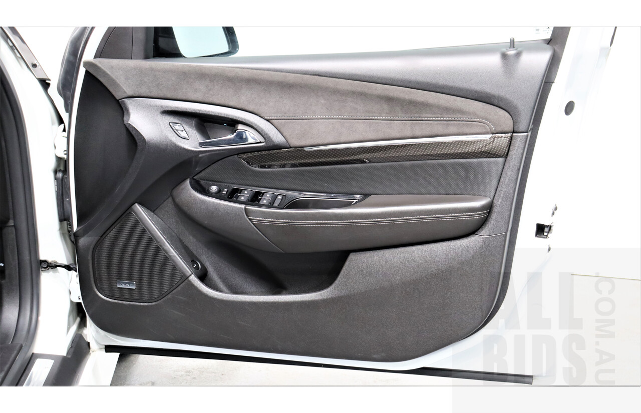 10/2014 Holden Commodore SS-V Redline VF MY15 4d Sedan White 6.0L