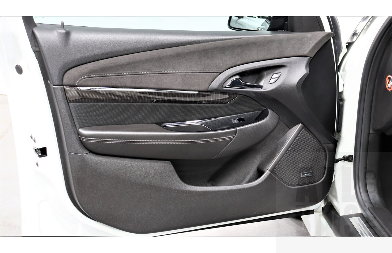 10/2014 Holden Commodore SS-V Redline VF MY15 4d Sedan White 6.0L