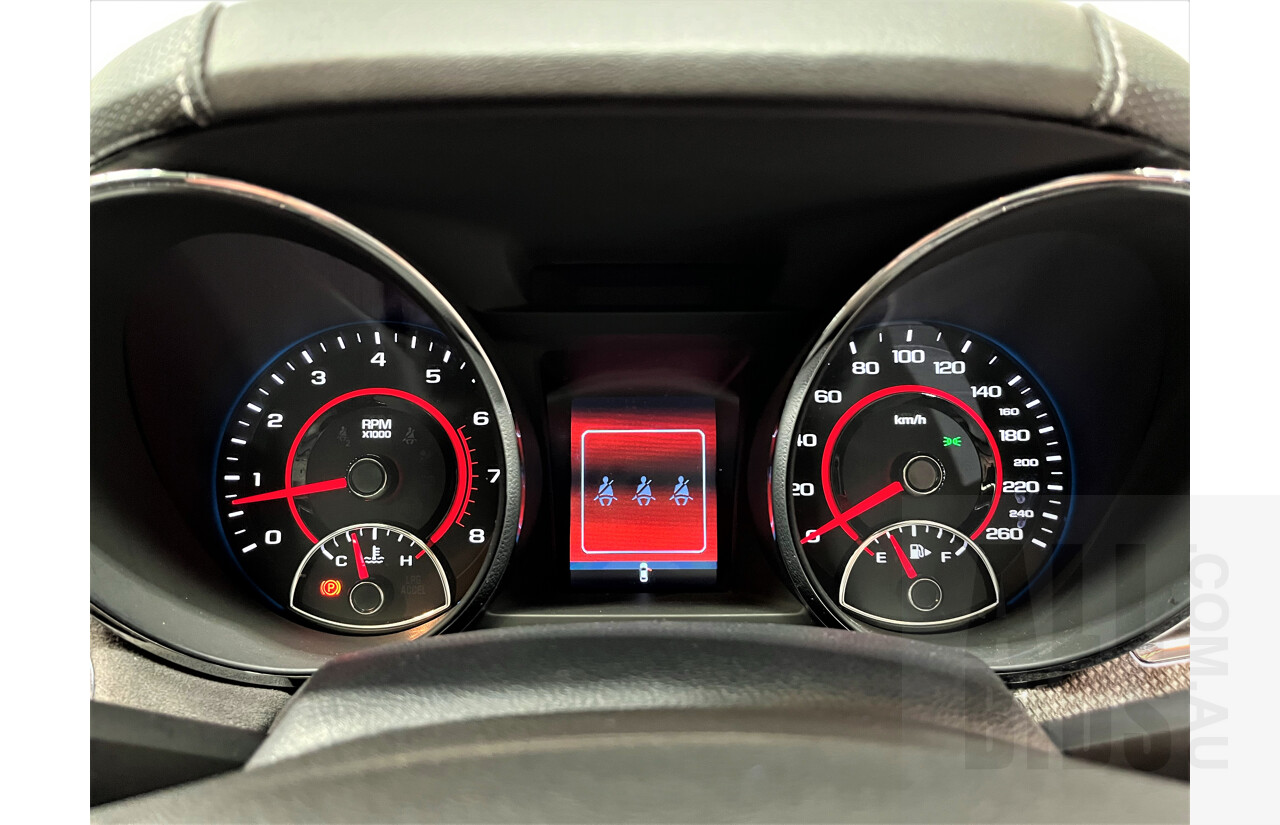 10/2014 Holden Commodore SS-V Redline VF MY15 4d Sedan White 6.0L