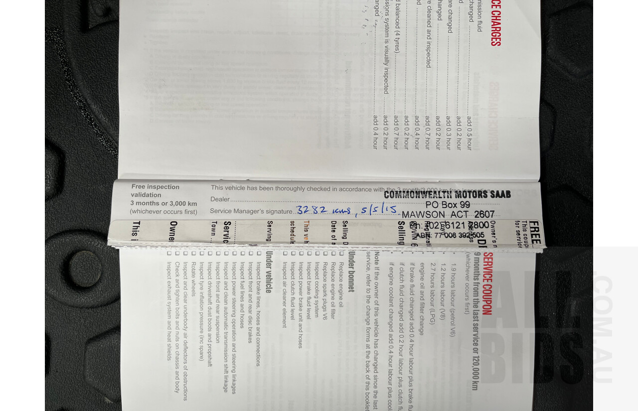 10/2014 Holden Commodore SS-V Redline VF MY15 4d Sedan White 6.0L