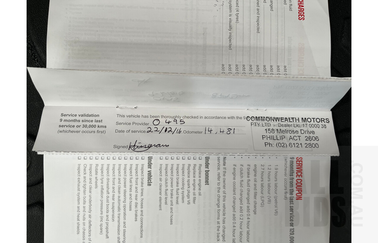 10/2014 Holden Commodore SS-V Redline VF MY15 4d Sedan White 6.0L