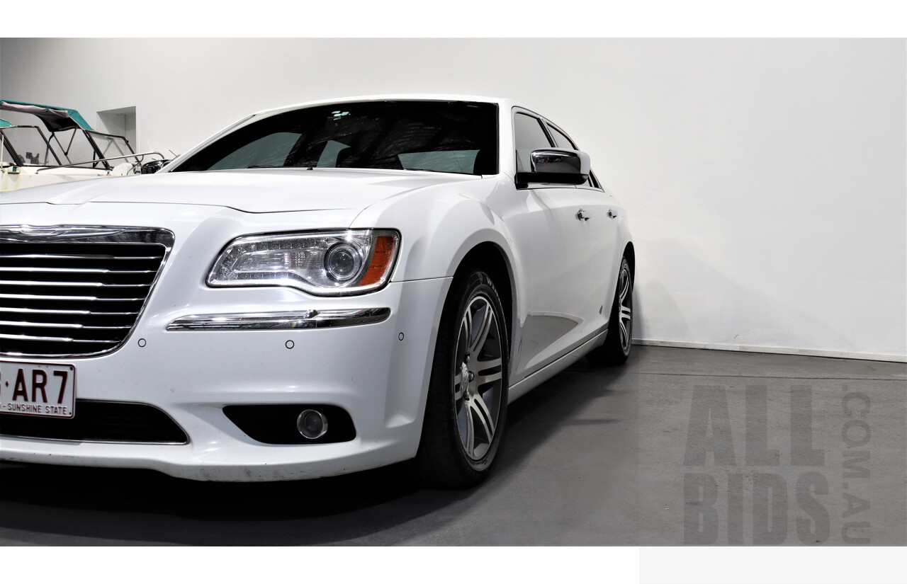5/2014 Chrysler 300 C MY12 4d Sedan White 3.0L Turbo Diesel