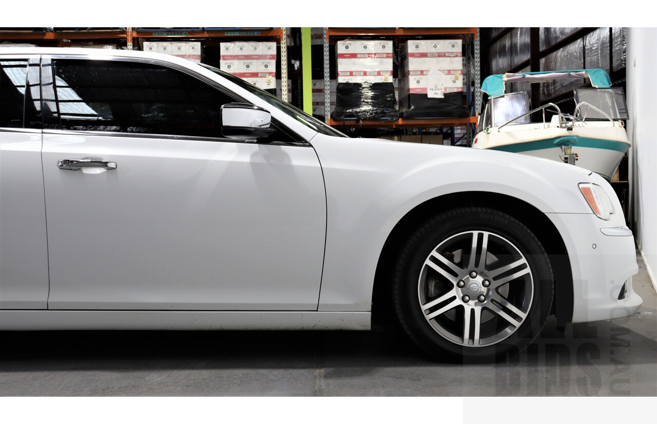 5/2014 Chrysler 300 C MY12 4d Sedan White 3.0L Turbo Diesel