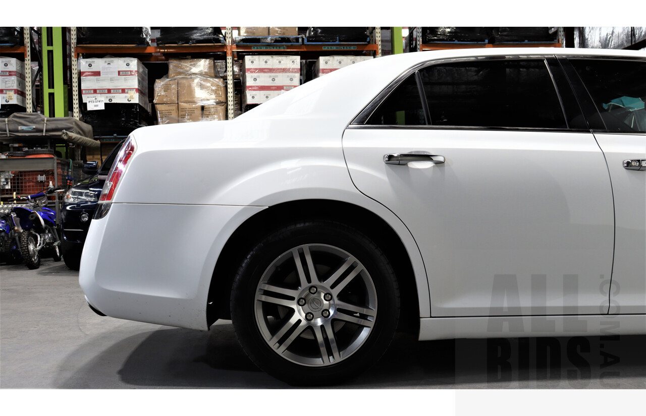 5/2014 Chrysler 300 C MY12 4d Sedan White 3.0L Turbo Diesel