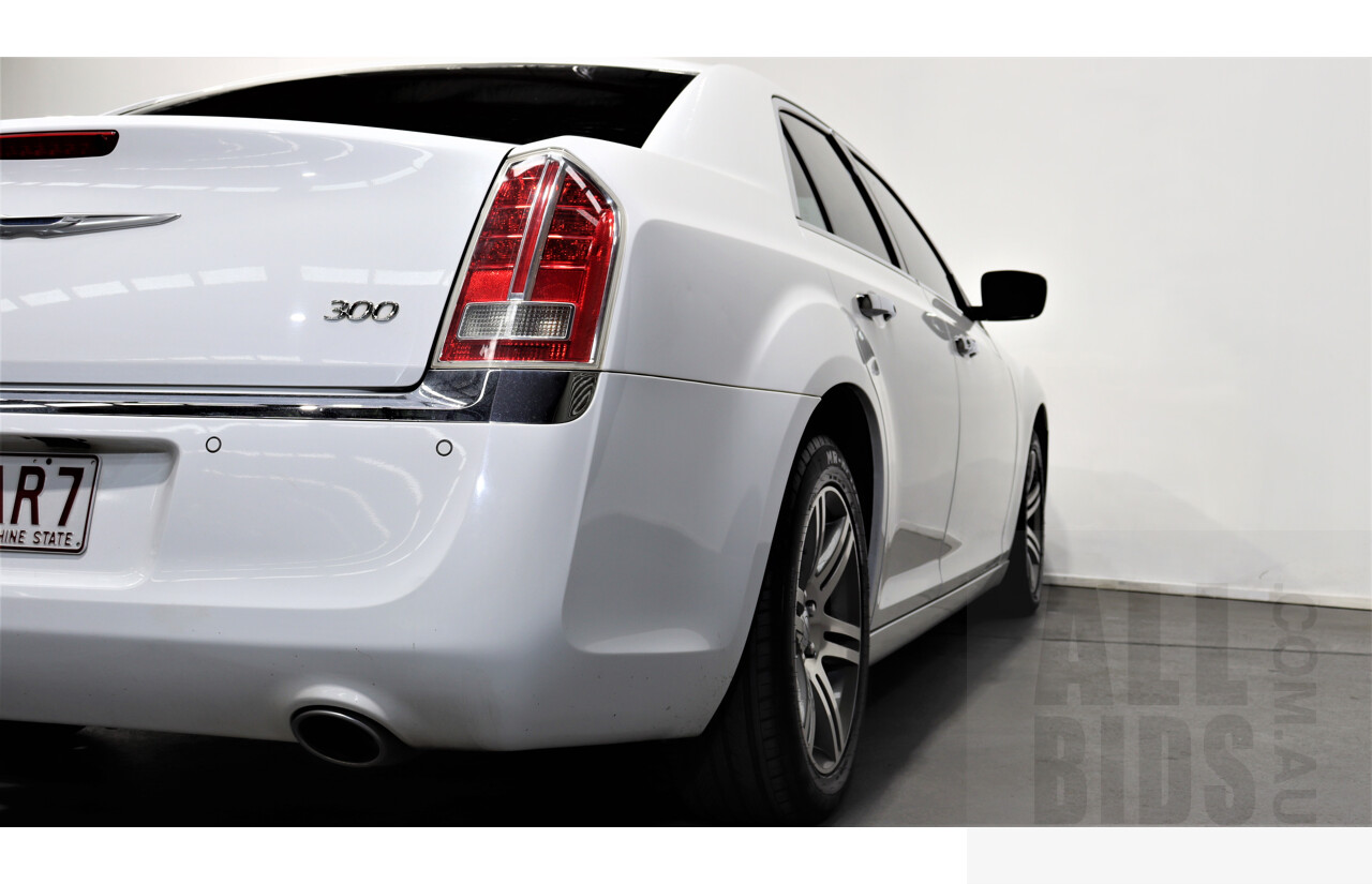5/2014 Chrysler 300 C MY12 4d Sedan White 3.0L Turbo Diesel