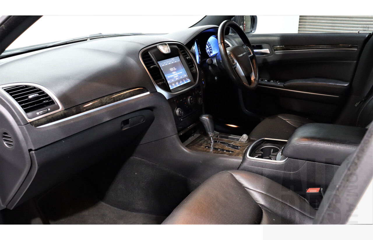 5/2014 Chrysler 300 C MY12 4d Sedan White 3.0L Turbo Diesel