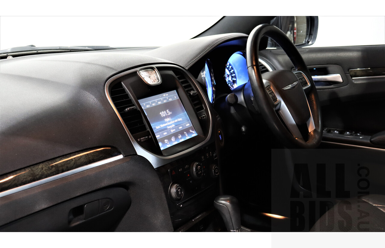 5/2014 Chrysler 300 C MY12 4d Sedan White 3.0L Turbo Diesel