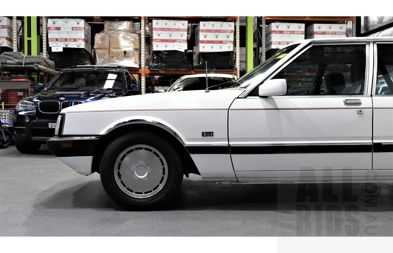 9/1987 Ford LTD FE 4d Sedan White Auto EFI 4.0L