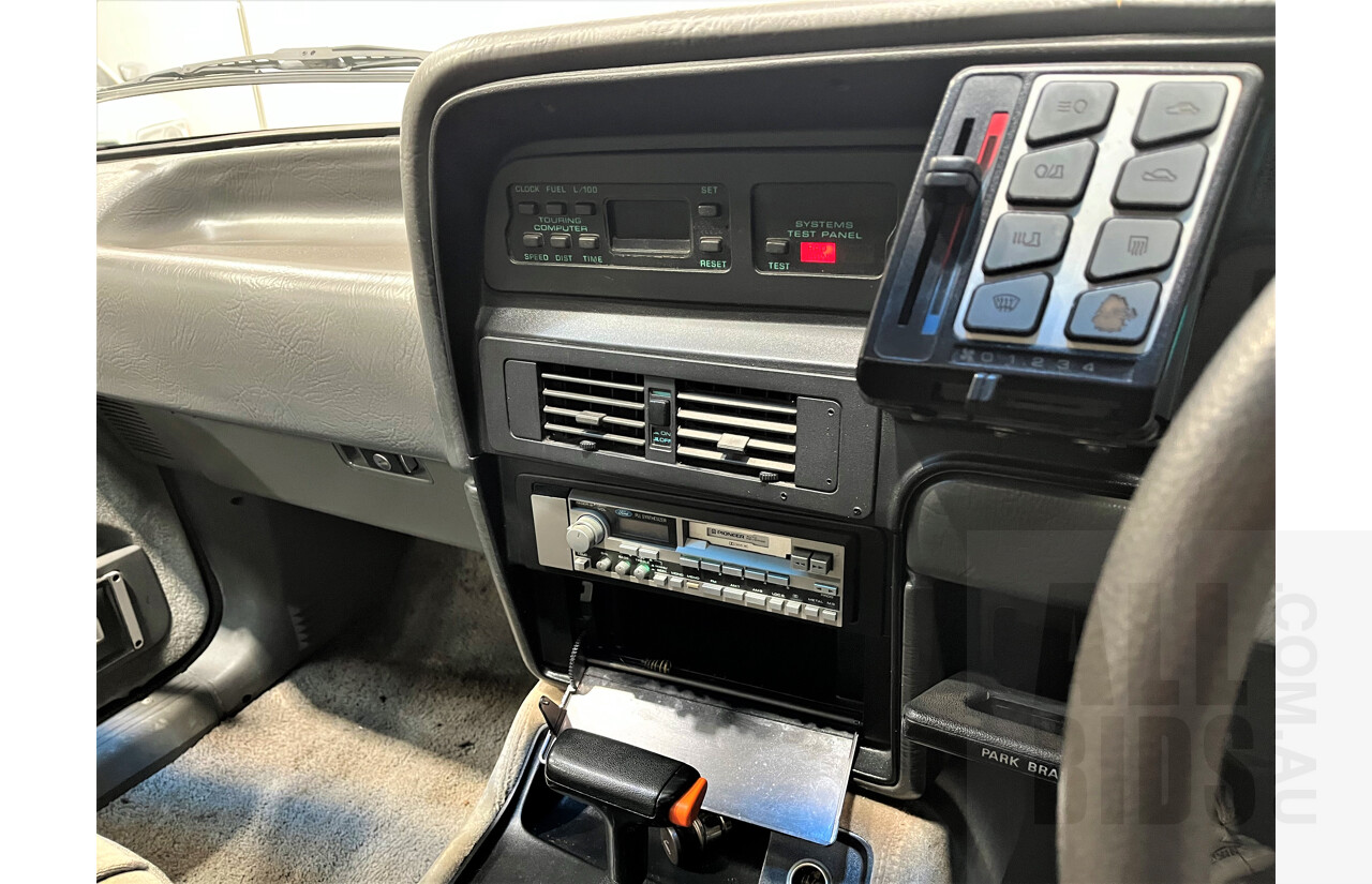 9/1987 Ford LTD FE 4d Sedan White Auto EFI 4.0L