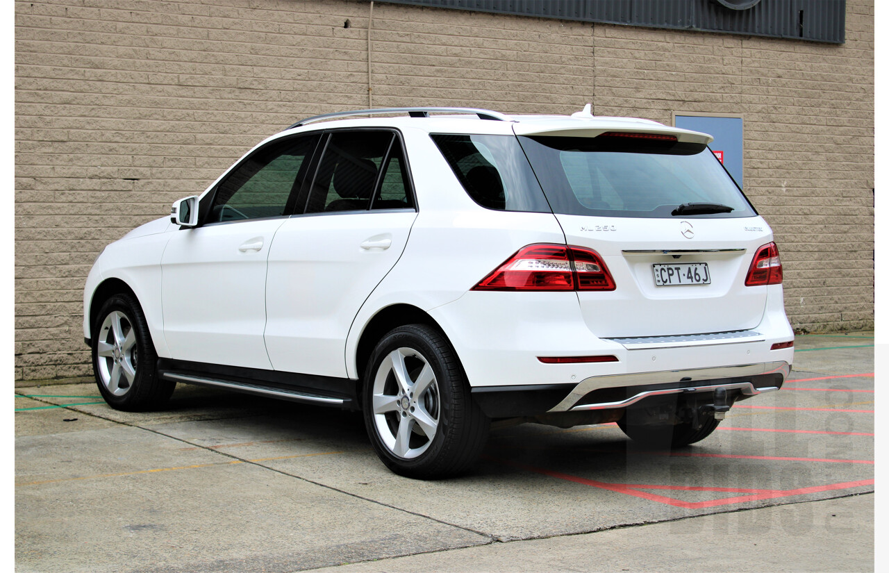 11/2013 Mercedes-Benz ML 250 CDI Bluetec (4x4) 166 4d Wagon Polar White 2.1L Turbo Diesel