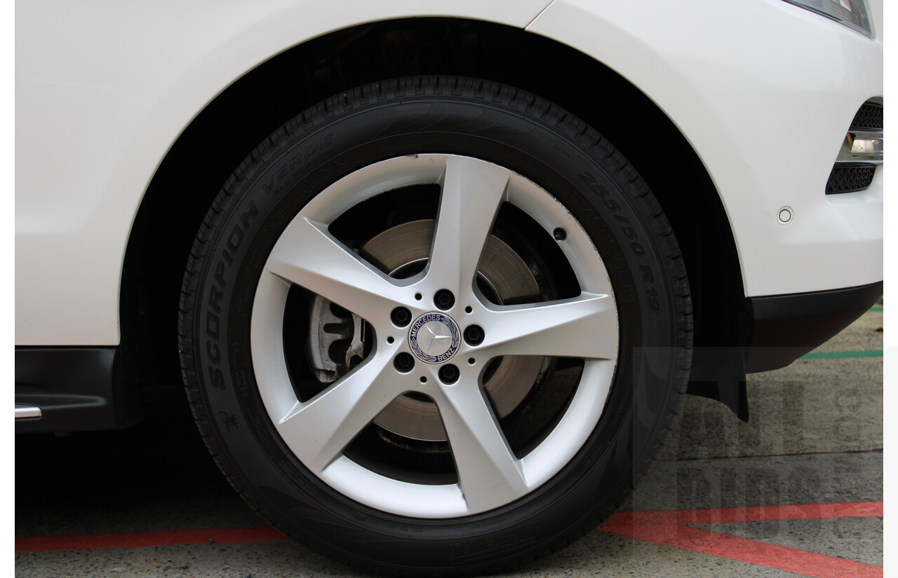 11/2013 Mercedes-Benz ML 250 CDI Bluetec (4x4) 166 4d Wagon Polar White 2.1L Turbo Diesel