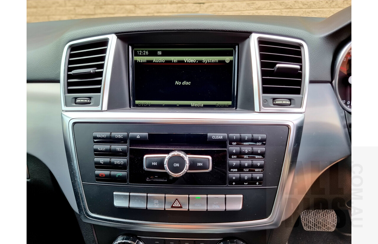 11/2013 Mercedes-Benz ML 250 CDI Bluetec (4x4) 166 4d Wagon Polar White 2.1L Turbo Diesel