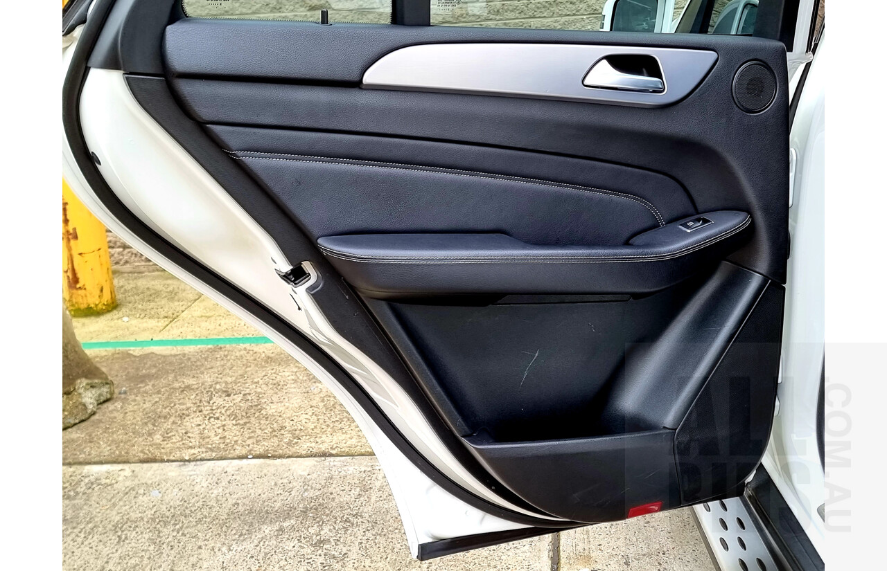 11/2013 Mercedes-Benz ML 250 CDI Bluetec (4x4) 166 4d Wagon Polar White 2.1L Turbo Diesel