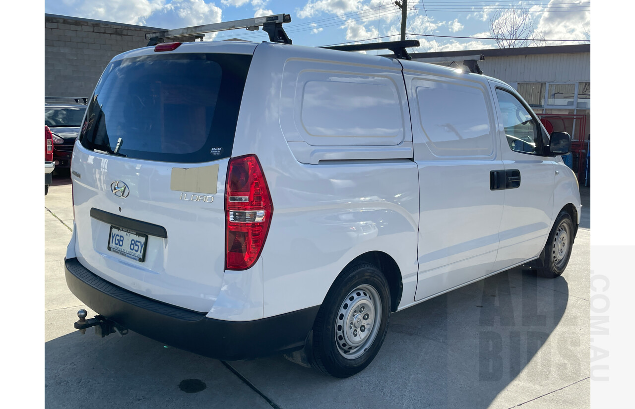 3/2008 Hyundai Iload  TQ 4d Van White 2.4L