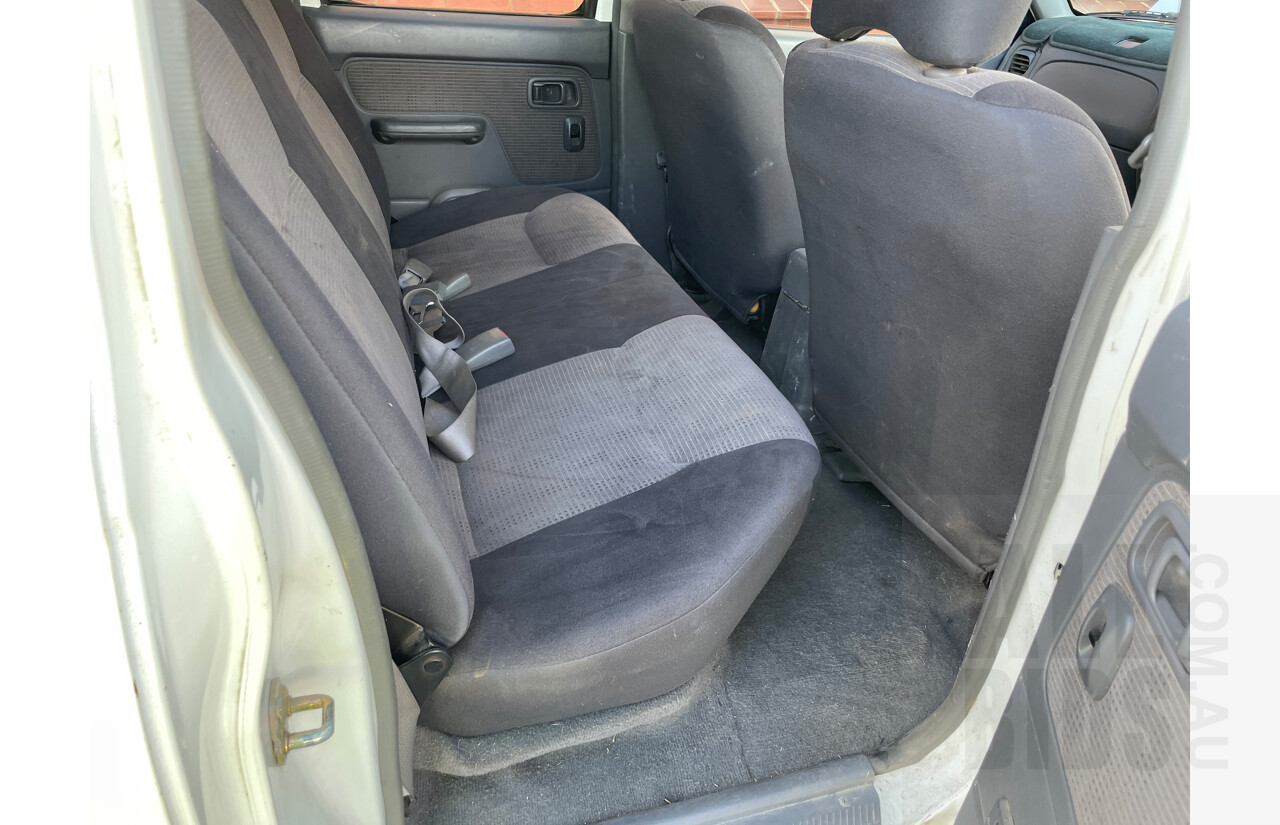 11/2002 Nissan Navara DX (4x4) D22 C/Chas White 3.0L
