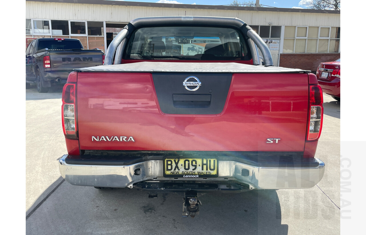 10/2012 Nissan Navara ST (4x2) D40 MY12 Dual Cab P/Up Red 2.5L