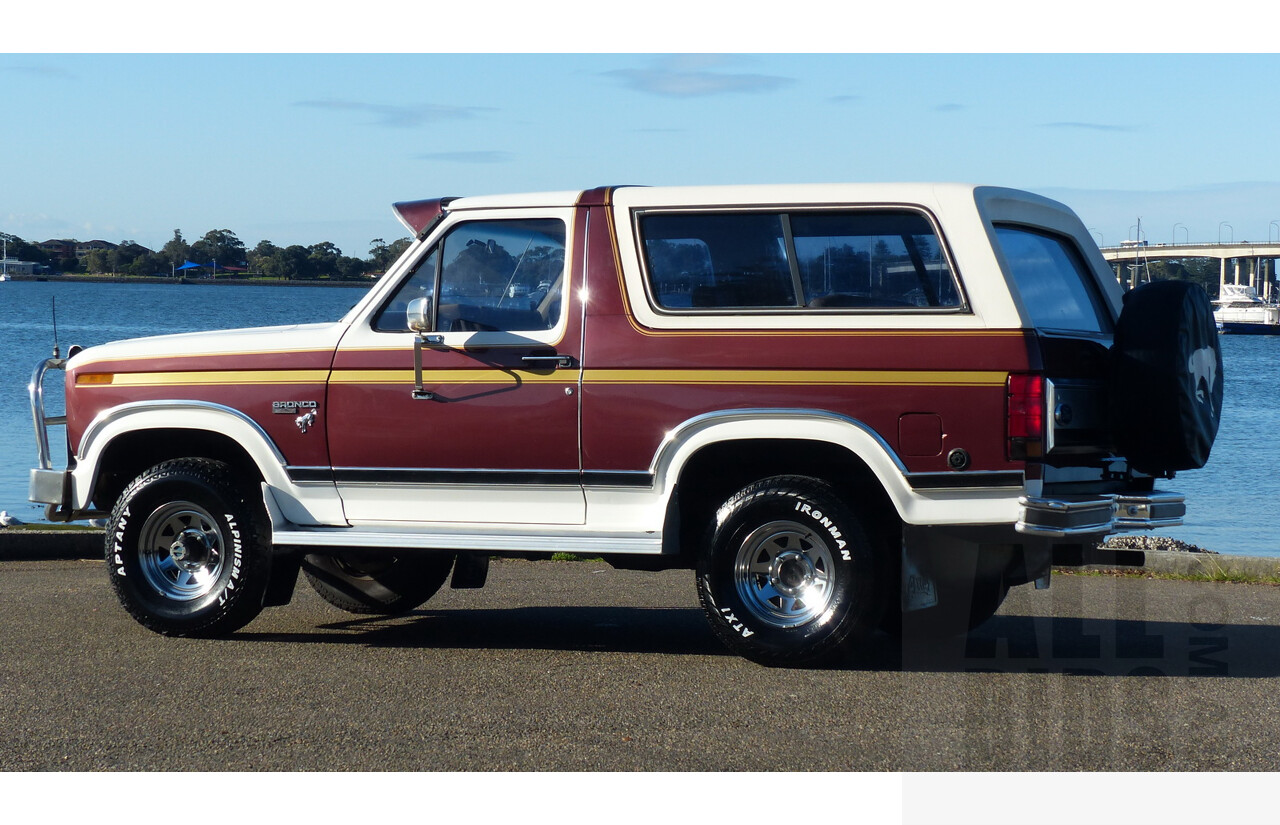 3/1985 Ford Bronco (4x4) 2d Wagon Metallic Brown & White 5.8L V8 351ci - Matching Numbers