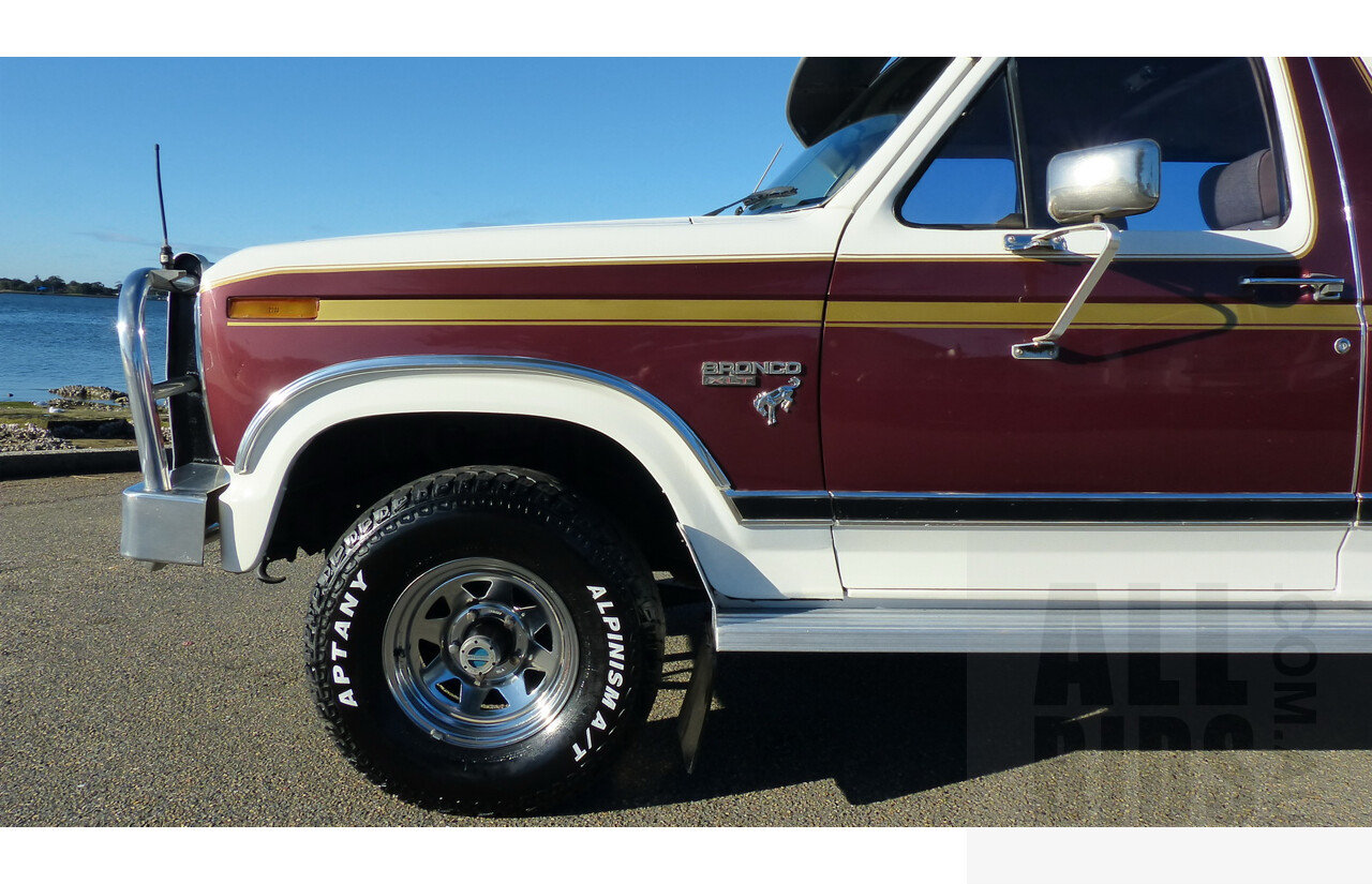 3/1985 Ford Bronco (4x4) 2d Wagon Metallic Brown & White 5.8L V8 351ci - Matching Numbers
