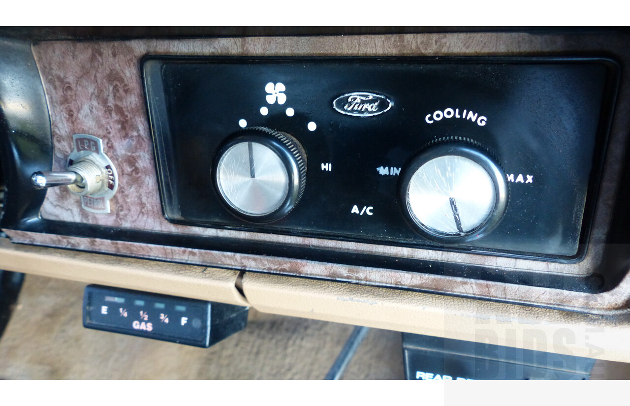 3/1985 Ford Bronco (4x4) 2d Wagon Metallic Brown & White 5.8L V8 351ci - Matching Numbers