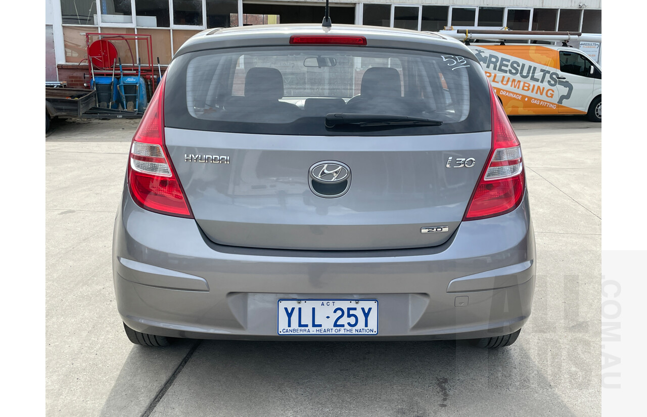 12/2010 Hyundai i30 SX FD MY11 5d Hatchback Grey 2.0L
