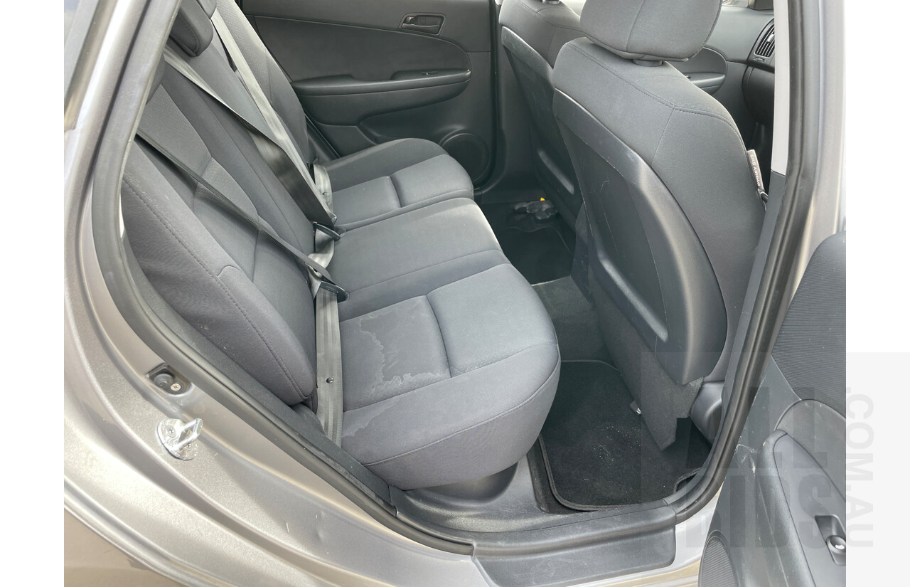 12/2010 Hyundai i30 SX FD MY11 5d Hatchback Grey 2.0L